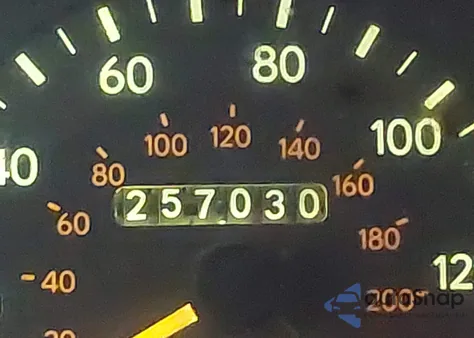 1996 Toyota Avalon Xl/Xls z USA, uszkodzony, nr VIN 4T1BF12B8TU103588